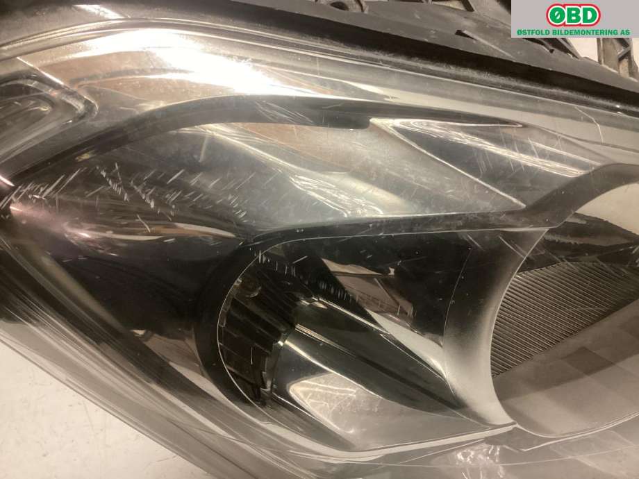 Frontlykt høyre halogen til Peugeot Partner 2015-2019 (Type II, Fase 2)  (PEUGEOT|6206 K6|)