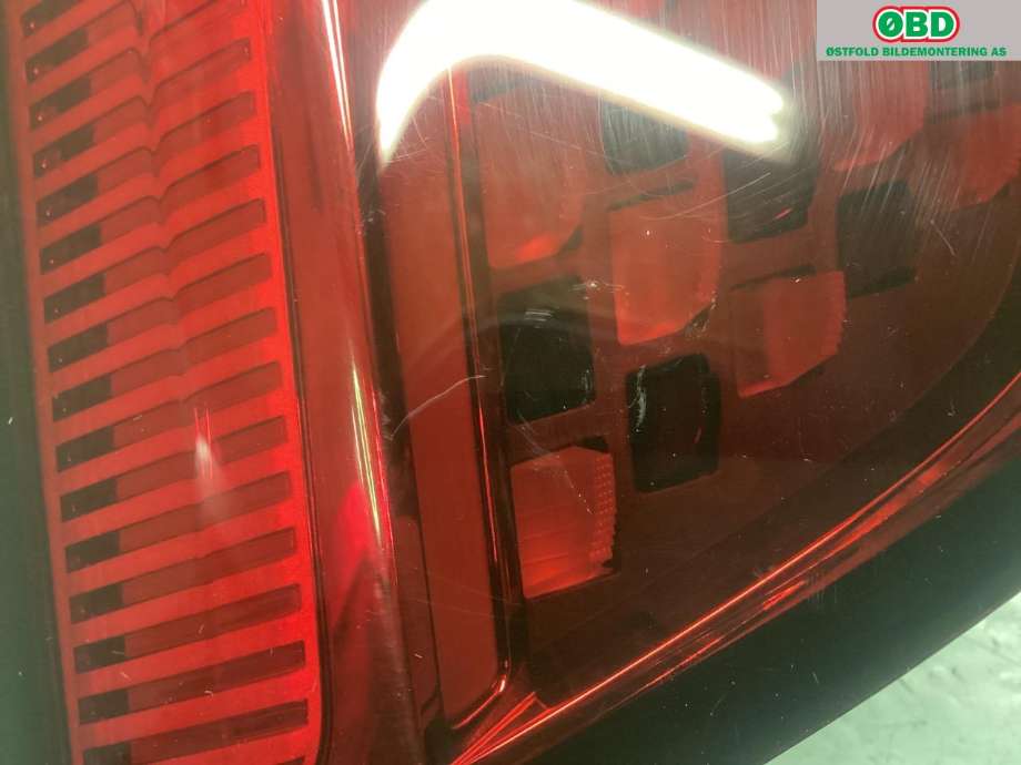 Baklykt venstre til Hongqi E-HS9 2022-->>  (HONGQI|3716035QR01A|3716035QR01|)