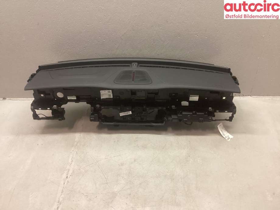 Dashbord til Hongqi E-HS9, 2022-->>  (HONGQI|)