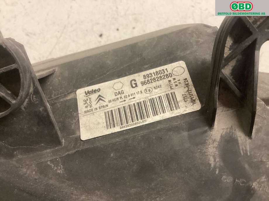 Frontlykt venstre halogen til Citroën Berlingo 2015-2019 (Type II, Fase 2)  (CITROEN|6208 K6|)