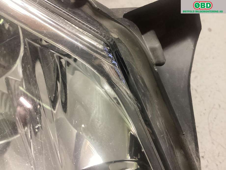 Frontlykt høyre halogen til Toyota Proace 2013-2016 (Type I)  (TOYOTA|)