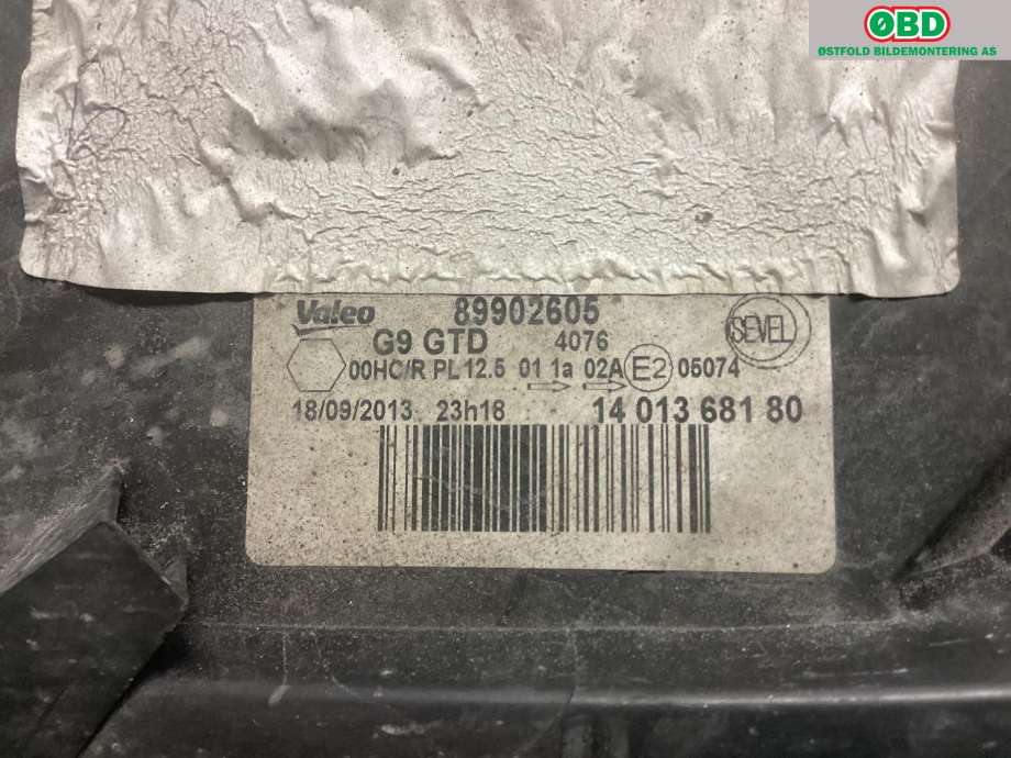 Frontlykt venstre halogen til Toyota Proace 2013-2016 (Type I)  (TOYOTA|)