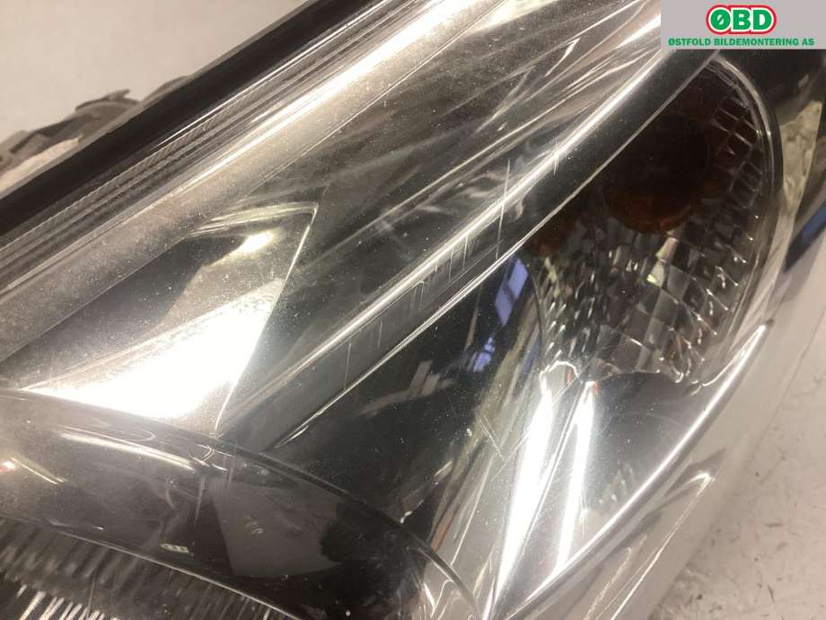 Frontlykt venstre halogen til Toyota Proace 2013-2016 (Type I)  (TOYOTA|)