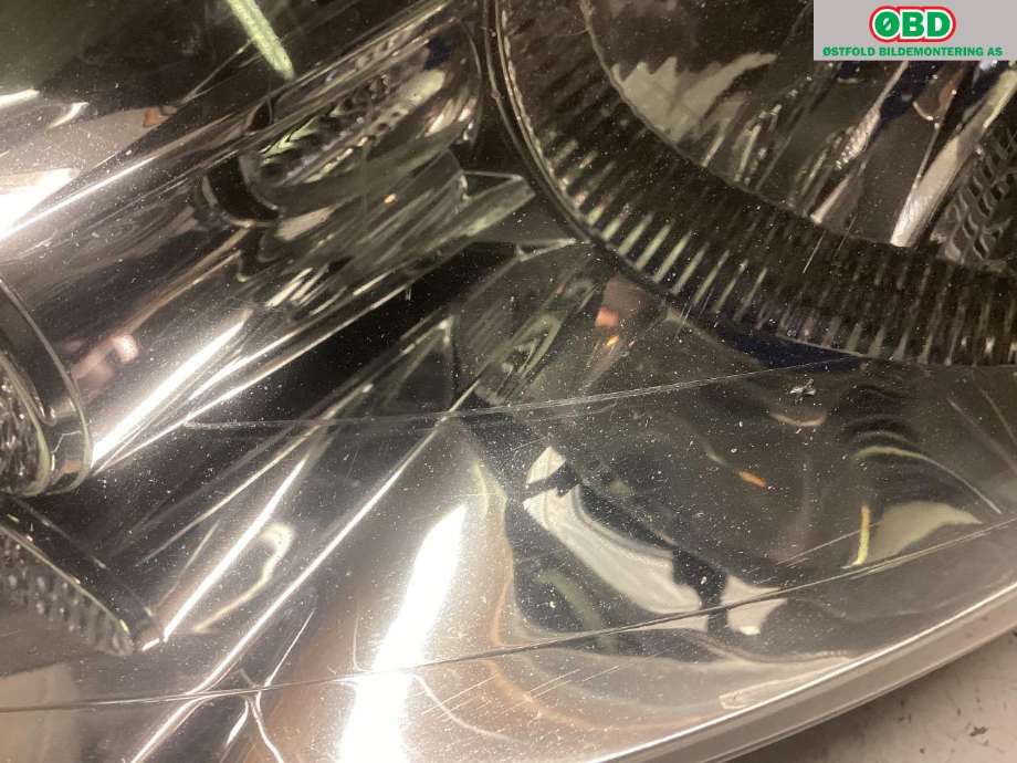Frontlykt venstre halogen til Toyota Proace 2013-2016 (Type I)  (TOYOTA|)