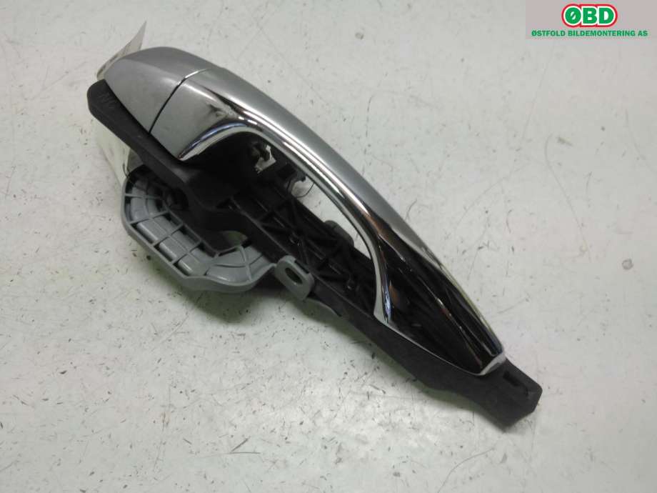Dørhåndtak utv venstre bak til Hyundai Santa Fe 2012-2020 (Type III) (HYUNDAI|83655B8000|83661B8010|)