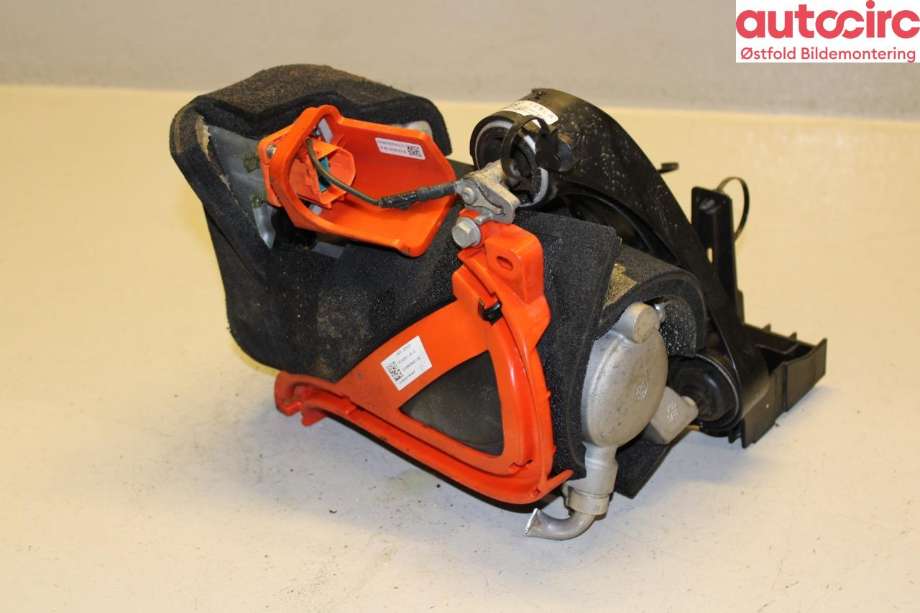 Aircondition kompressor til Tesla Model Y 2021-2024 (Type I)  (TESLA|1501256-00-M|)
