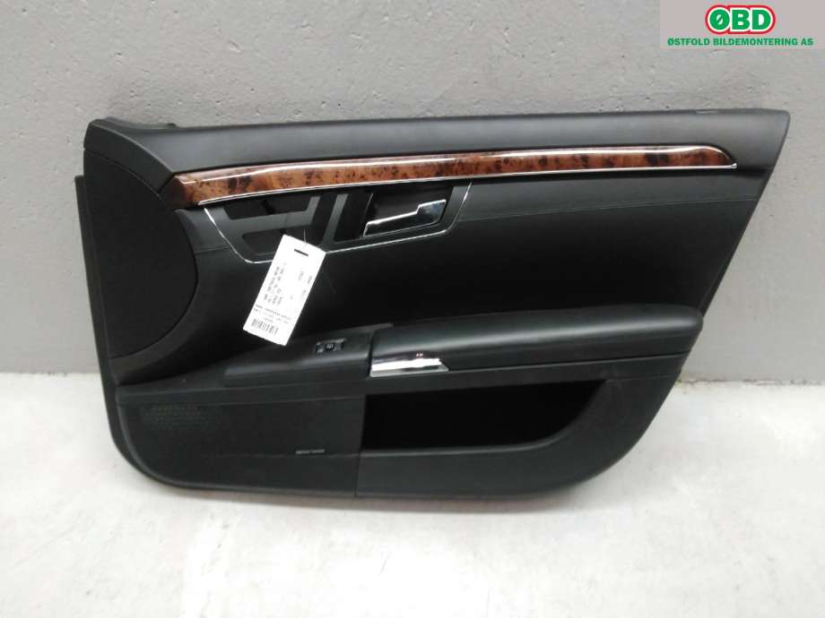 Dørtrekk høyre til Mercedes S-Klasse, 2005-2013 (W221) (W221) (MB S-KLASSE 63 AMG|A 221 720 23 79)