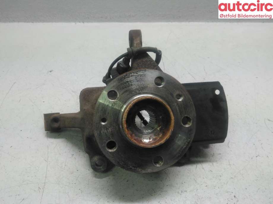 Hjulspindel venstre foran til Renault Trafic 2014-->>  (RENAULT|400155466R|)