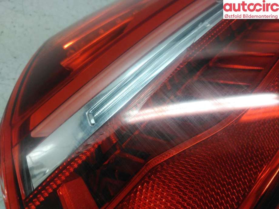Baklykt høyre til Audi A8 2010-2013 (Type III, Fase 1) (AUDI|4H0 945 096 H|)