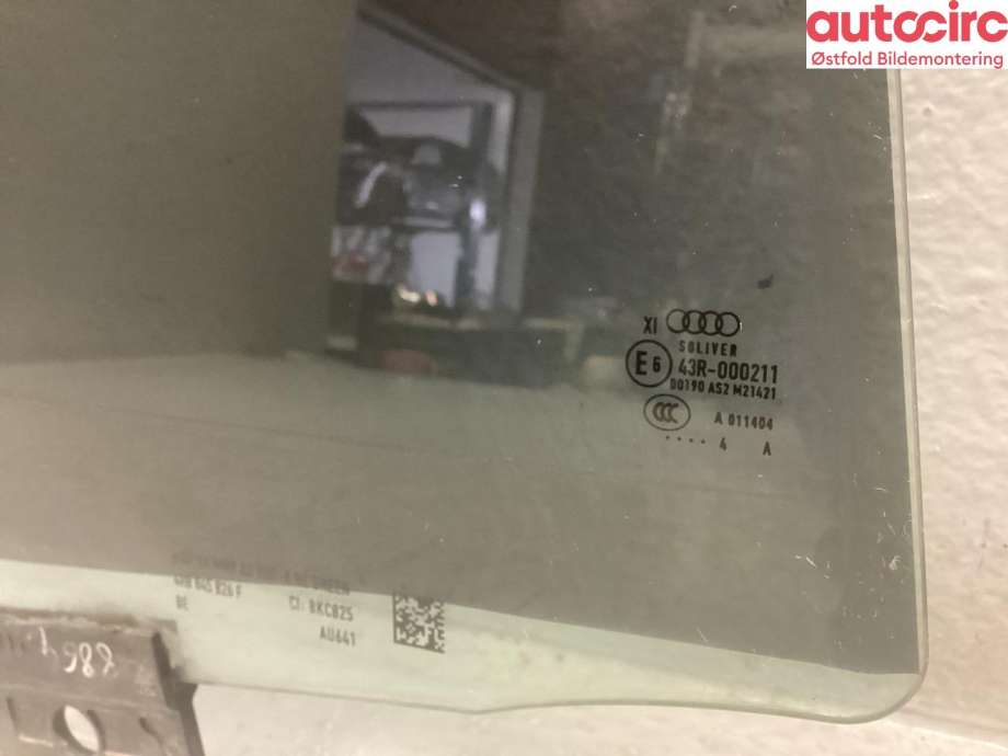 Siderute høyre bak til Audi A8 2010-2013 (Type III, Fase 1)  (AUDI|4H0 845 026 F|)