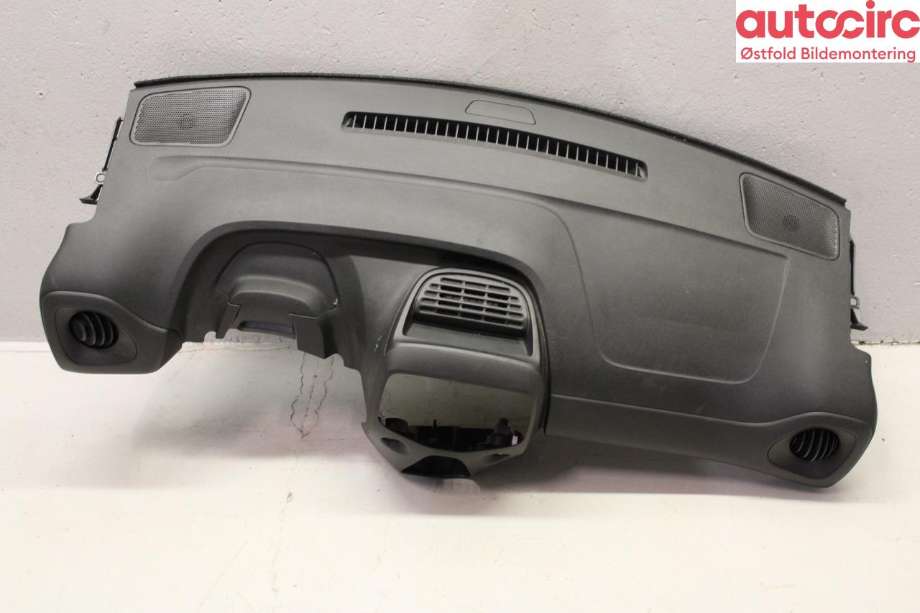 Dashbord til Toyota Aygo, 2005-2014 (Type I) (TOYOTA|553000H905B0)