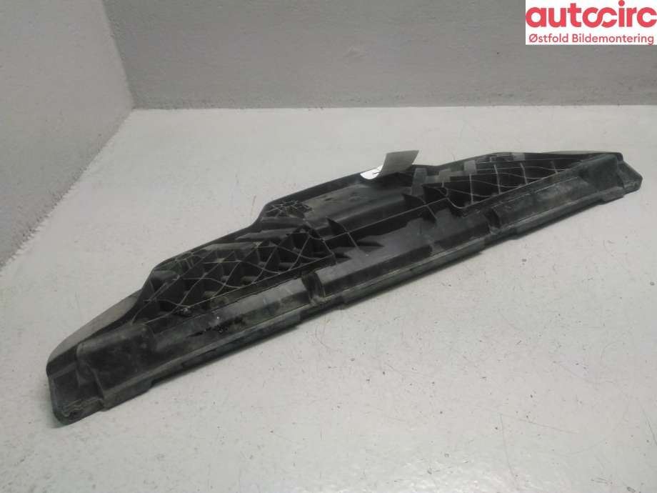 Diverse deler til Audi Q7 2015-->> (Type II)  (AUDI|4M0 807 329|)