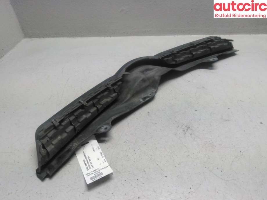 Grill til Toyota Urban Cruiser 2009-2014 (TOYOTA|5311452040|)