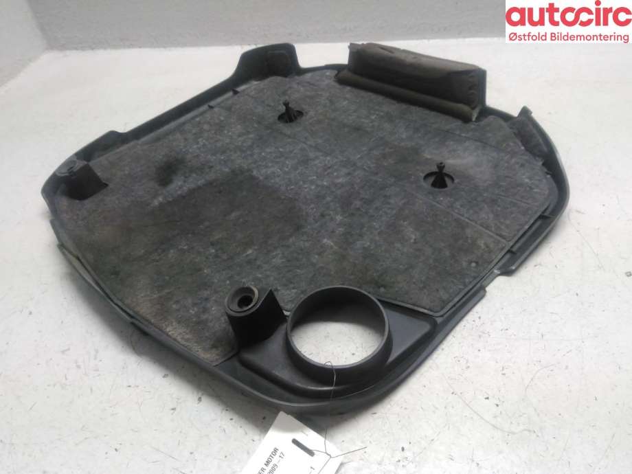 Motordeksel over motor til BMW 5-Serie 2010-2017 (F10/F11) (F10/F11) (BMW|11 14 8 513 453|)