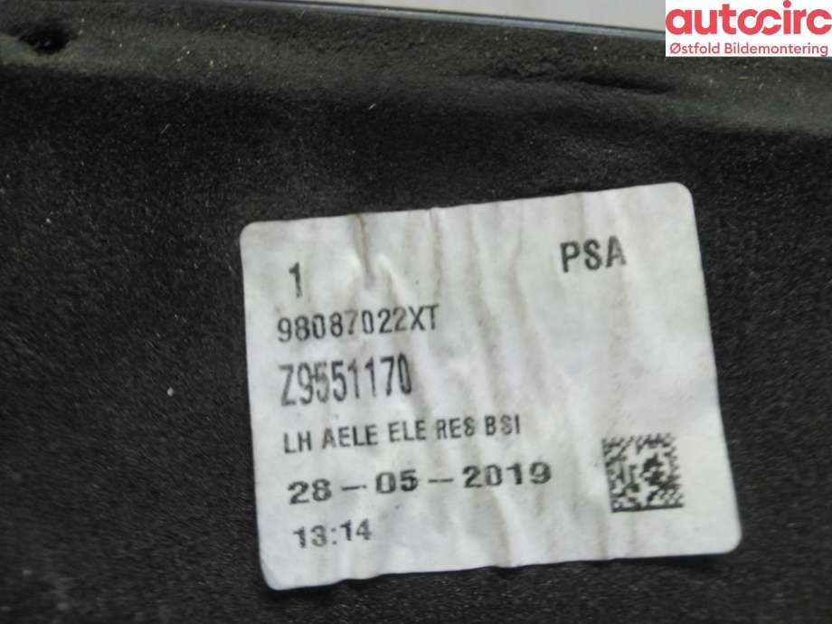 Speil venstre til Peugeot Expert 2016-->> (Type III) (PEUGEOT|98 087 022 XT|)