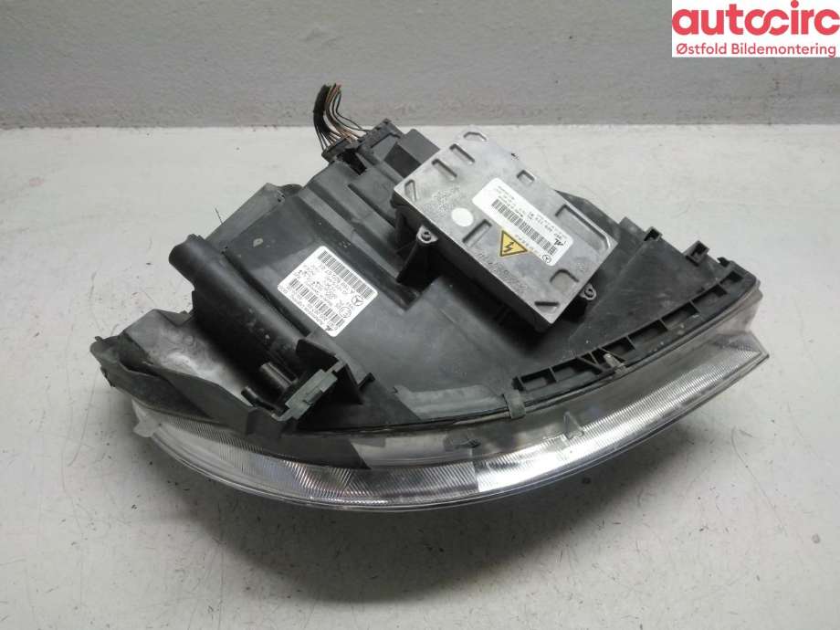 Frontlykt venstre halogen til Mercedes B-Klasse 2008-2011 (Fase 2) (W245) (W245) (MERCEDES|A 169 820 67 61|)
