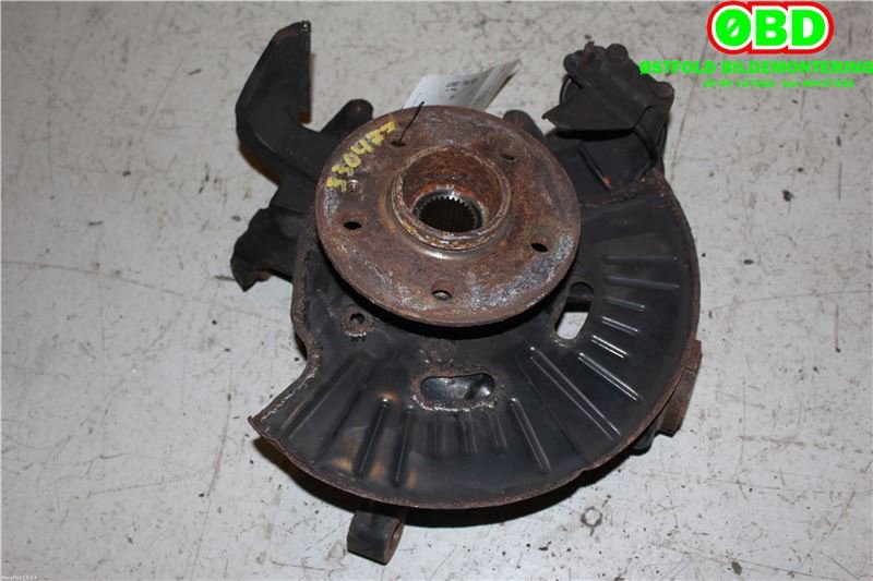 Hjulspindel høyre foran til Mercedes ML 1997-2005 (W163) (W163) (MERCEDES-BENZ ML270 CDI|A 163 330 05 20|A 163 332 01 02|)