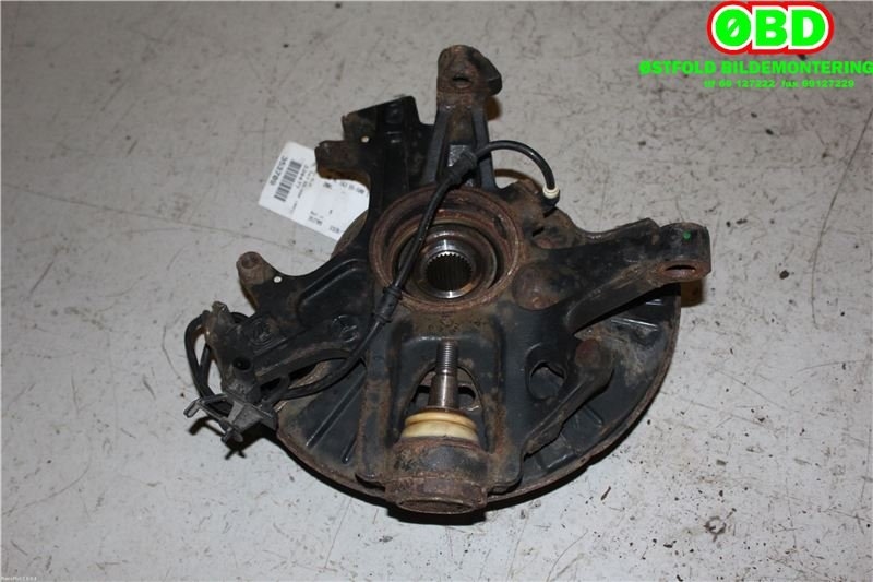 Hjulspindel høyre foran til Mercedes ML 1997-2005 (W163) (W163) (MERCEDES-BENZ ML270 CDI|A 163 330 05 20|A 163 332 01 02|)