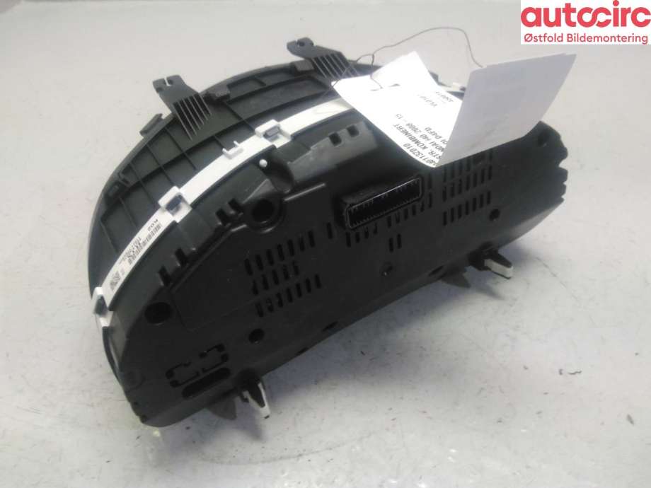 Instrumentpanel til Hyundai i40 2012-2017  (HYUNDAI|940113Z010|)