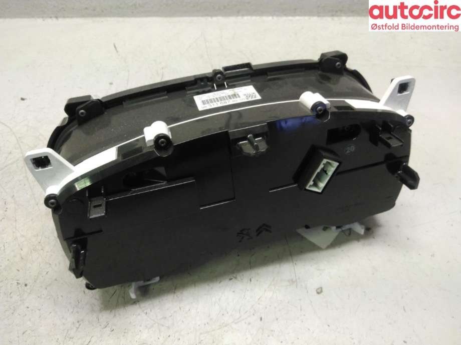 Instrumentpanel til Peugeot Expert 2016-->> (Type III) (PEUGEOT|98 311 687 80|)