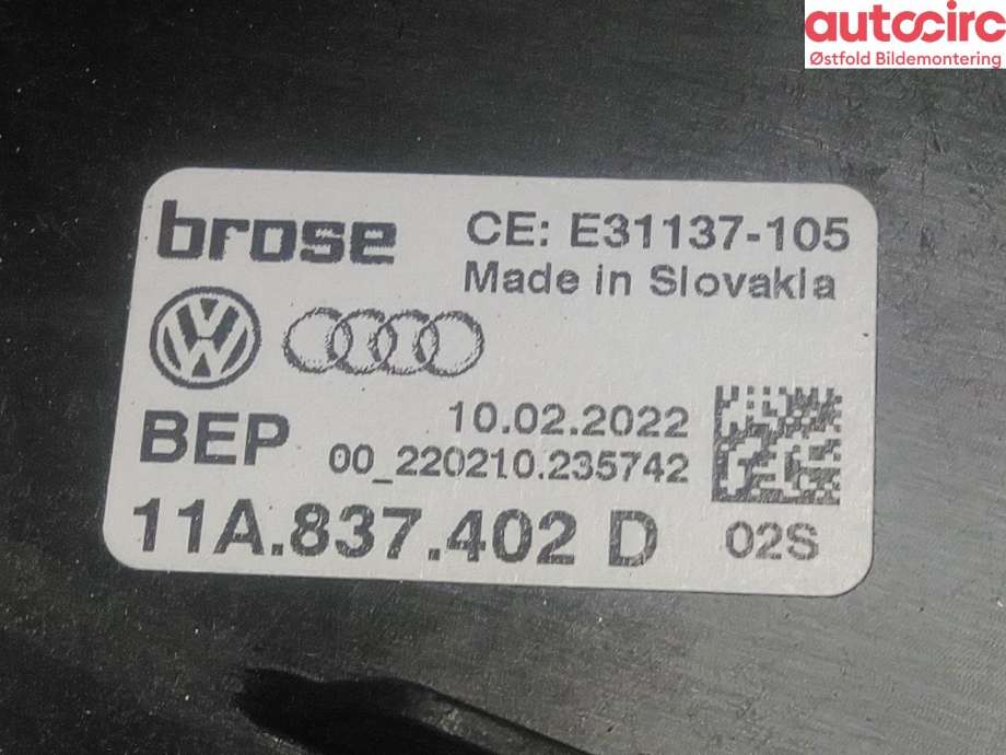 Ruteheis høyre foran til VW ID.4 2020-->>  (VOLKSWAGEN|4K0 959 812 A|11A 837 462 D|)
