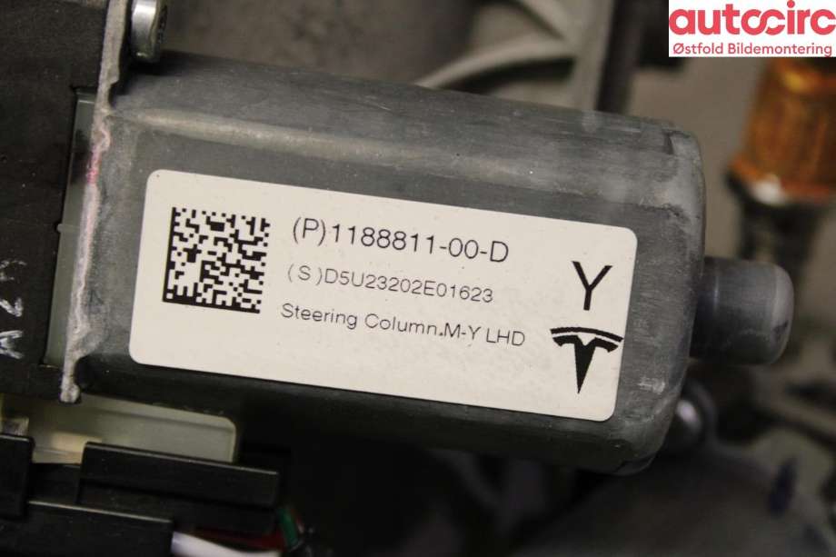 Rattaksel til Tesla Model Y 2021-2024 (Type I)  (TESLA|1188811-00-D|)
