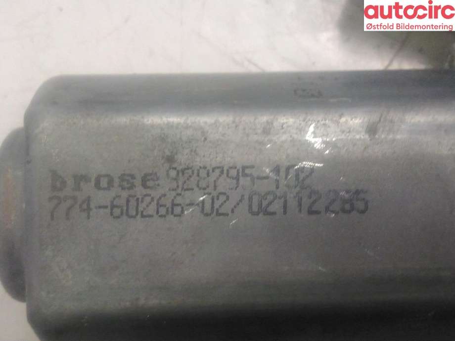 Ruteheis venstre foran til Mercedes Vito/Viano 2010-2014 (Fase 2) (W639) (W639) (MERCEDES|A 639 720 00 46|A 000 906 96 00|)