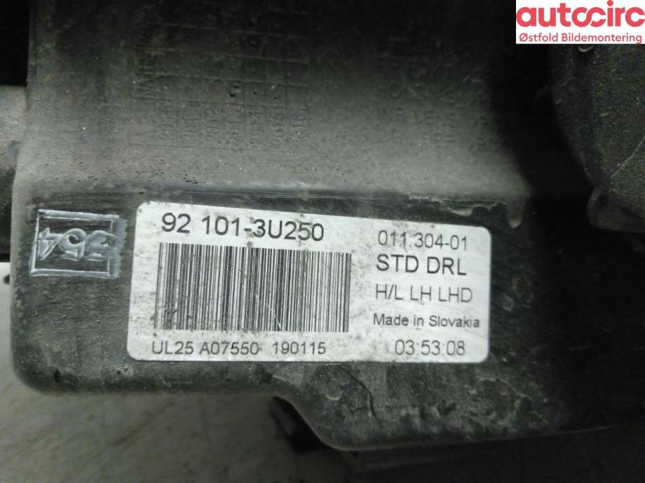Frontlykt venstre halogen til Kia Sportage 2010-2016 (Type III) (KIA|921013U250|)