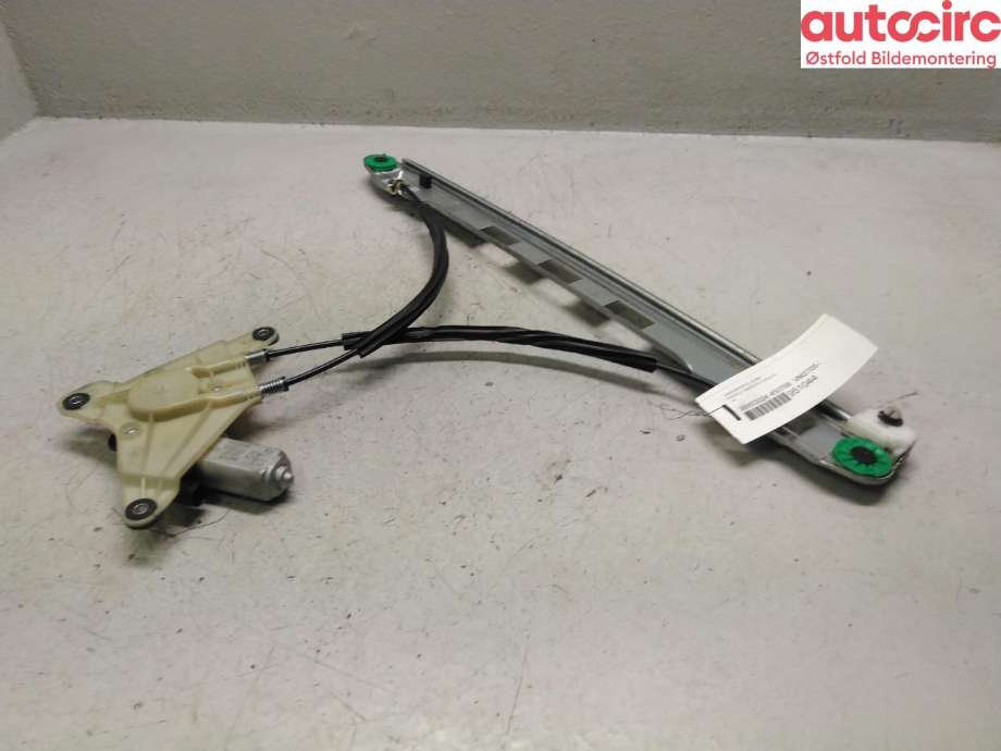 Ruteheis venstre foran til Renault Master 2010-2013 (Type III, Fase 1)  (RENAULT|)