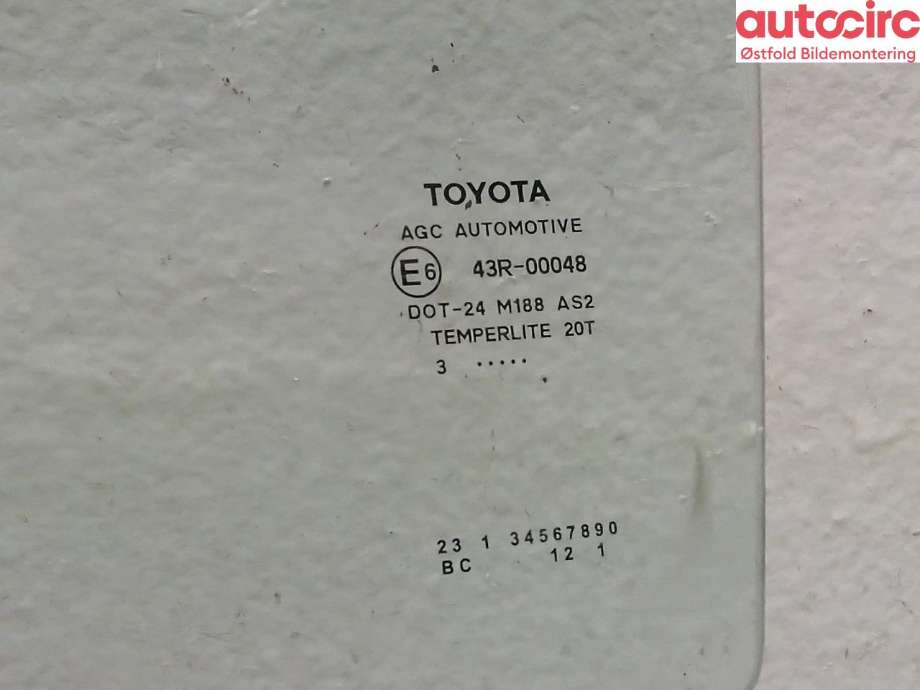 Siderute venstre bak til Toyota Auris 2013-2015 (Type II, Fase 1)  (TOYOTA|)