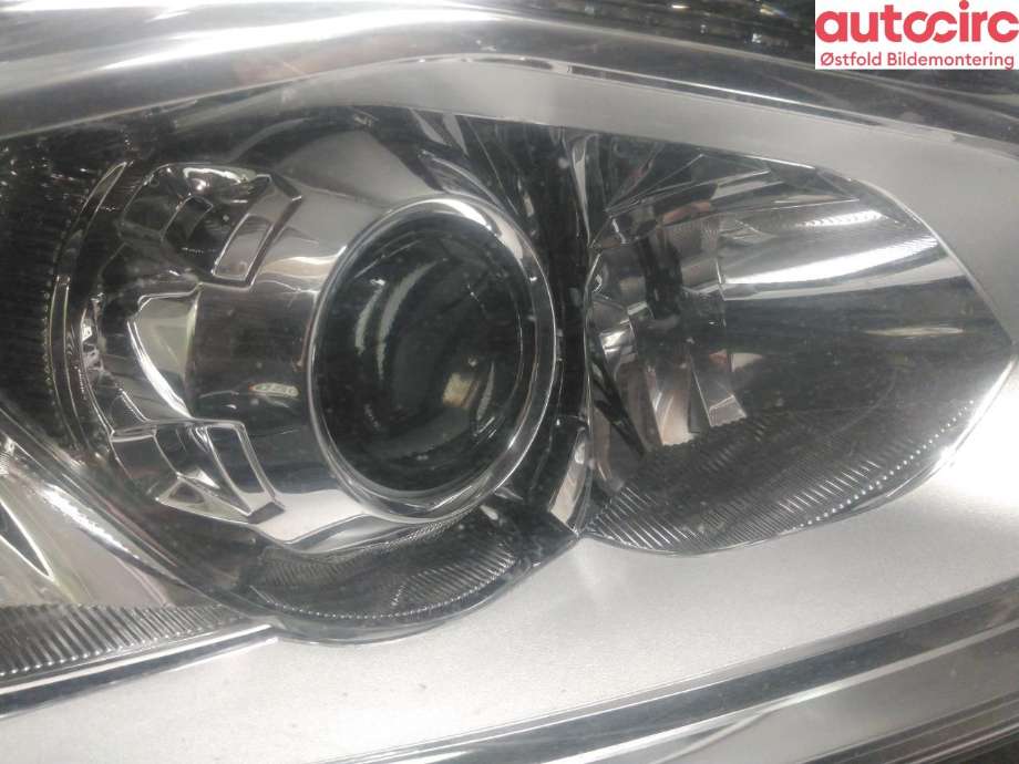 Frontlykt høyre halogen til Ford Transit Custom 2013-2023 (Type I)  (FORD|2045135|)