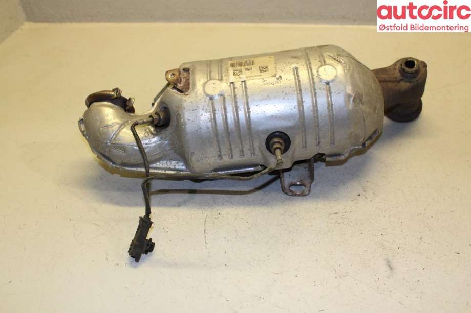 Partikkelfilter til Peugeot 3008 2009-2016 (Type I)  (PEUGEOT|98 051 304 80|9823467180|)