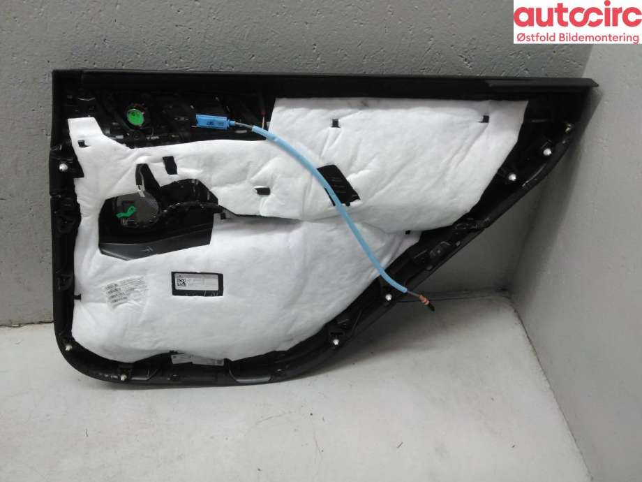 Dørtrekk venstre til BMW X7 2018-->> (G07) (G07) (BMW X7 XDRIVE40D|51 42 7 997 431|)