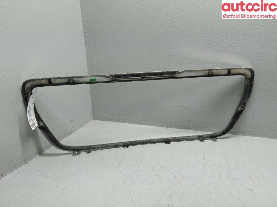 Diverse deler til Peugeot 3008 2009-2016 (Type I)  (PEUGEOT|16 111 827 80|)