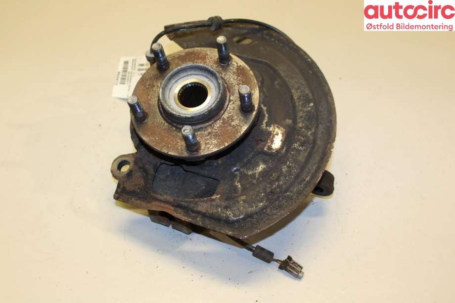 Hjulspindel venstre foran til Nissan Qashqai 2010-2014 (Type I, Fase 2)  (NISSAN|40015JD000|)