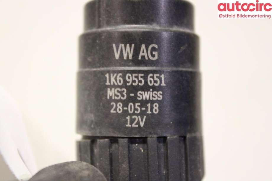 Spylerpumpe foran til VW Polo 2017-2021 (Type VI, Fase 1)  (VOLKSWAGEN|1K6 955 651|)
