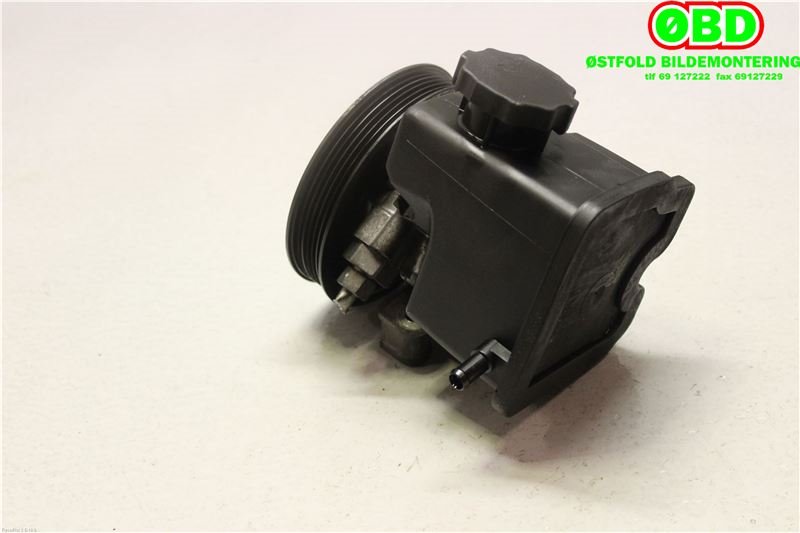 Servo pumpe mekanisk til Mercedes C-Klasse 2007-2011 (Fase 1) (W204) (W204) (MERCEDES|A 004 466 70 01|)