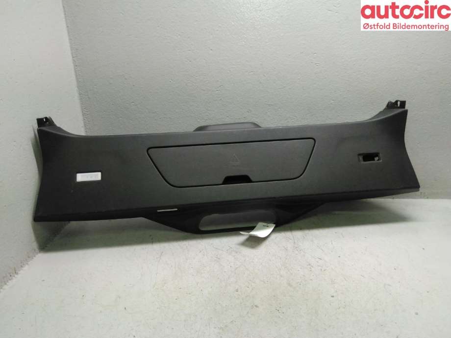 Diverse deler til BMW X7 2018-->> (G07) (G07) (BMW X7 XDRIVE40D|51 49 7 481 251|)