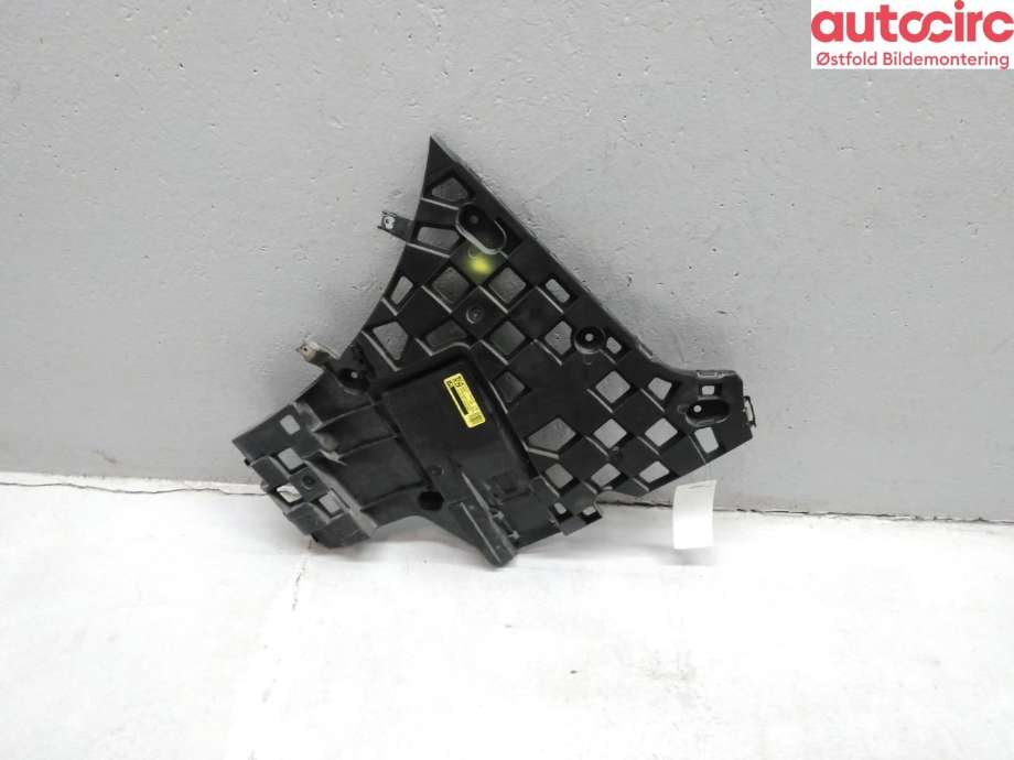 Diverse deler til BMW X7 2018-->> (G07) (G07) (BMW X7 XDRIVE40D|51 12 8 069 903|)