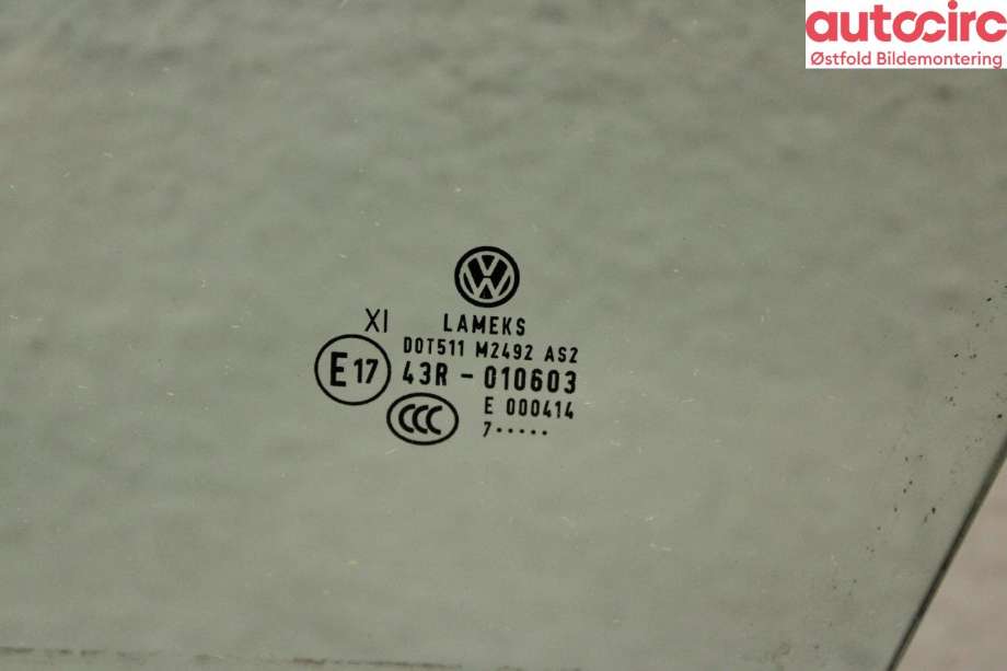 Siderute venstre foran til VW Passat 2015-2019 (Fase 1) (B8) (B8) (VOLKSWAGEN|)