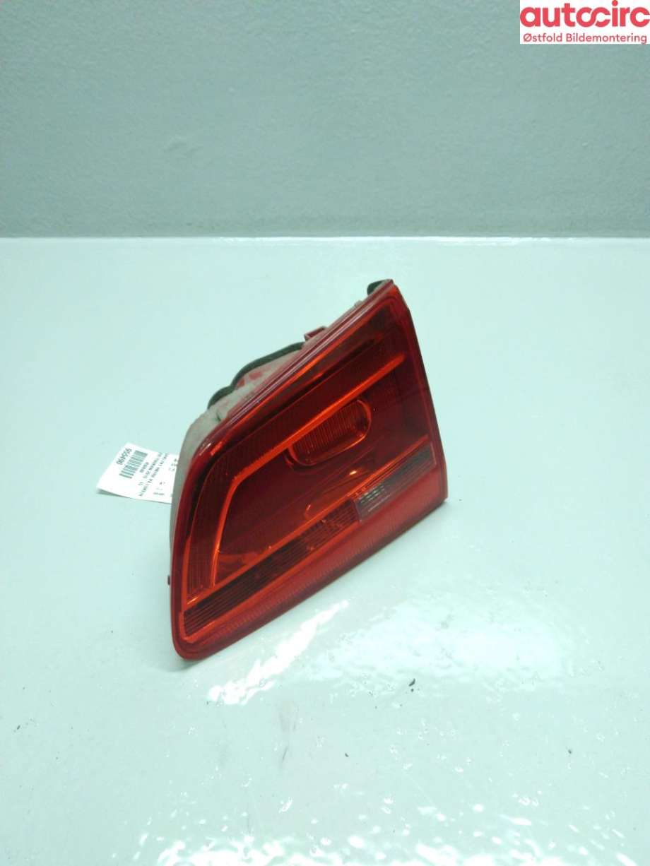 Baklykt høyre indre til VW Touran 2010-2015 (Type I, Fase 3) (VOLKSWAGEN|1T0 945 094 A|)