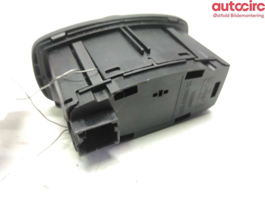 Bryter lys til Ford Fiesta 2017-->> (Type VII)  (FORD|2430314||H1BT-13D061-AC)