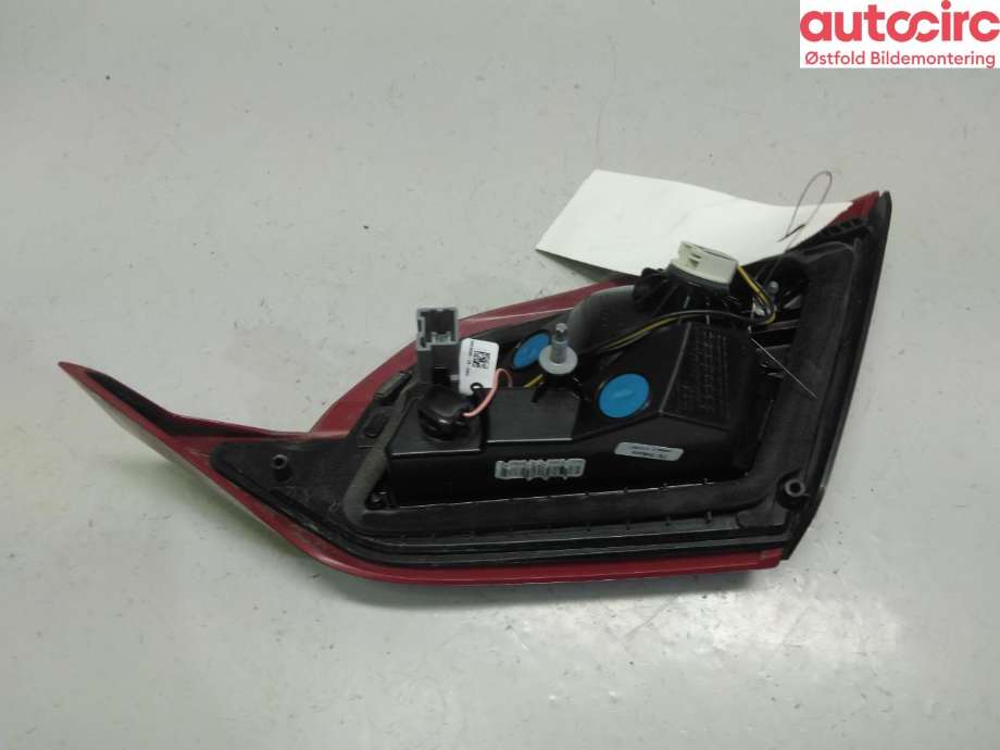 Baklykt venstre indre til Ford Fiesta 2017-->> (Type VII)  (FORD|2687954|)