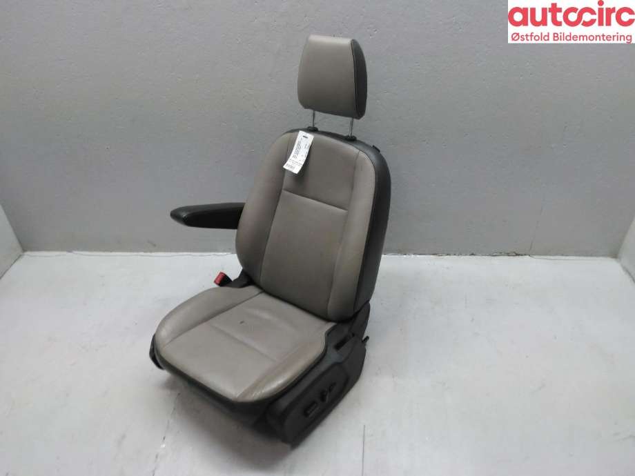 Sete foran venstre til Ford Transit Custom 2013-2023 (Type I) (FORD|)