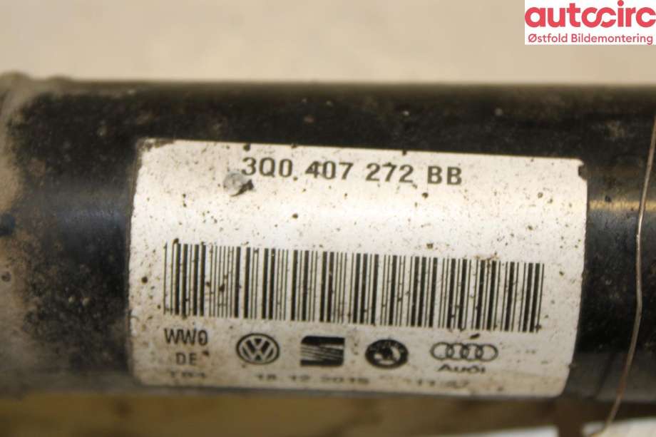Drivaksel høyre foran til VW Passat 2015-2019 (Fase 1) (B8) (B8) (VOLKSWAGEN|3Q0 407 272 BB|)