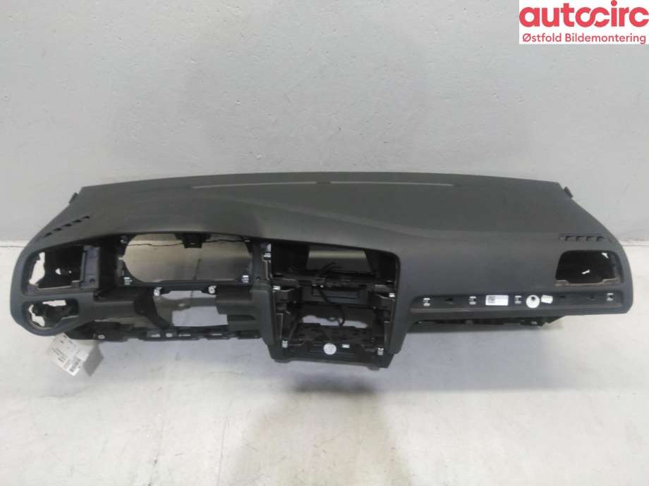 Dashbord til VW Golf VII 2012-2017 (Fase 1) (VOLKSWAGEN|)