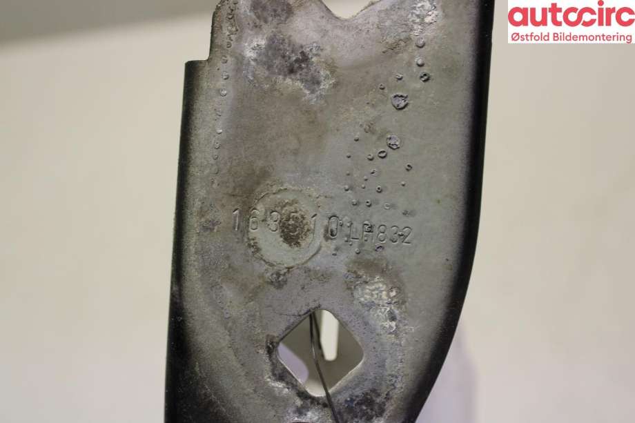 Panserhengsler til Porsche Cayenne 2010-2017 (92A) (92A) (PORSCHE|958 511 301 01|958 511 301 02|)