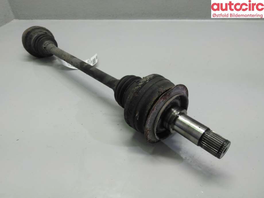 Drivaksel venstre bak til Mercedes CLS 2004-2010 (C219) (C219) (MERCEDES|A 211 350 16 56|)