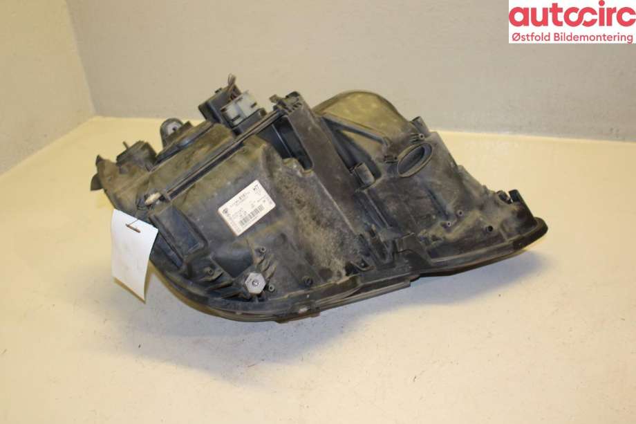 Frontlykt venstre halogen til Mercedes E-Klasse 2009-2013 (Fase 1) (W212) (W212) (MERCEDES|A 212 820 01 61|A 212 820 81 61|)