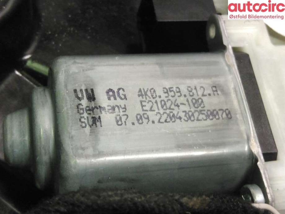 Ruteheis høyre til VW ID.5 2022-->>  (VOLKSWAGEN|11A 837 462 D|)